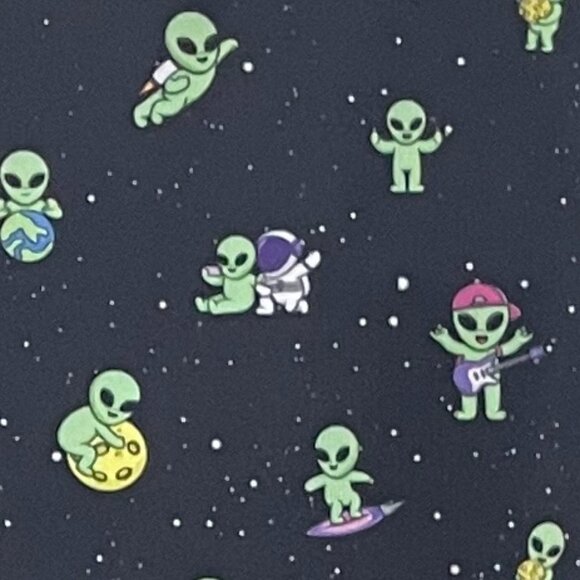 Fun/Halloween Men's 4XL, Shirt, Short Sleeves, Black w/Green Aliens Design - Picture 6 of 7